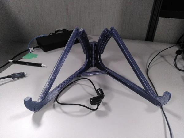 Print In Place Laptop Stand Angle Adjust/Foldable; Print-in-Place